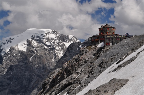 Tibet café