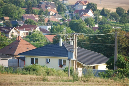 Dedinka v údoli...