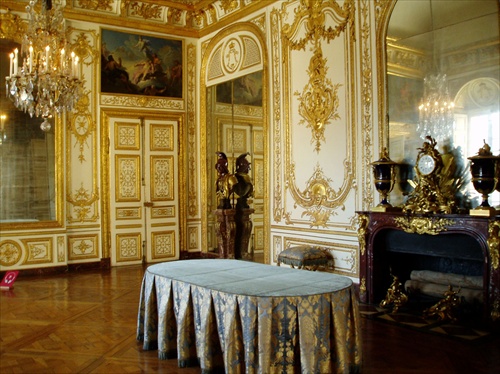 Versailles