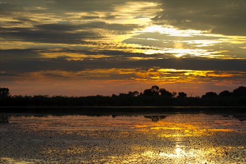 Zapad slnka na Okawangu