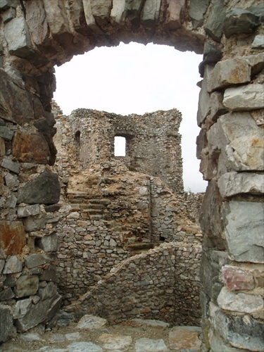 Hrušovský hrad