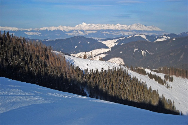 V. Tatry pohľadom z Nízkych Tatier