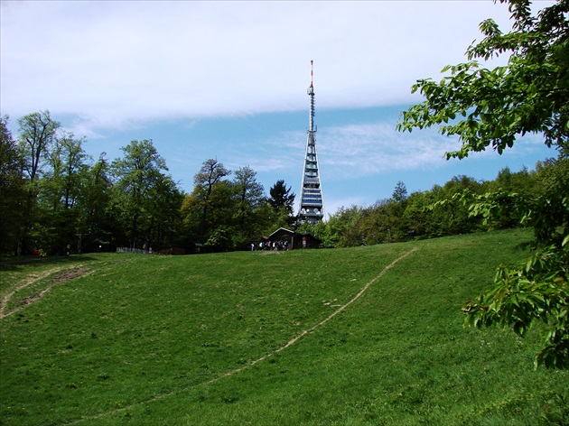 Veža nad Cvičnou lúkou