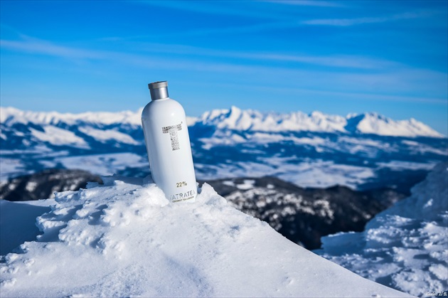 výhľad z Ďumbiera na Tatry