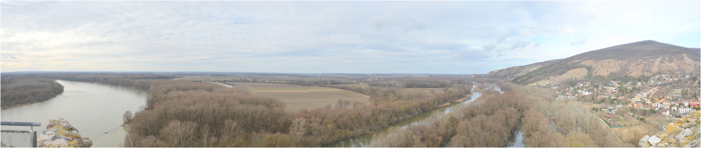 Panoráma z devínskeho hradu