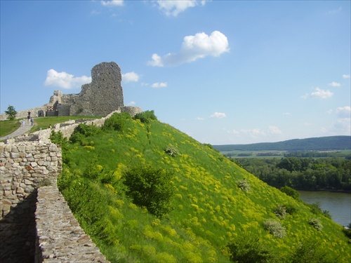 Devín od Dunaja