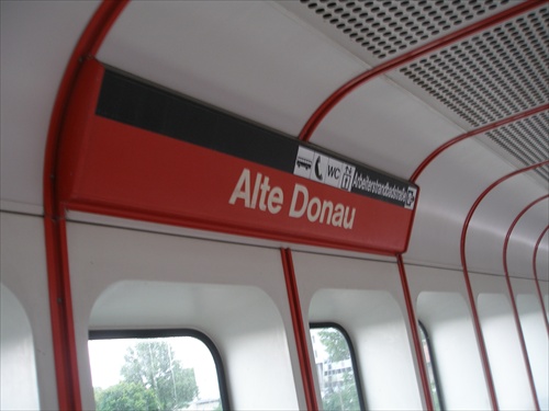 U-bahn Station Alte Donau