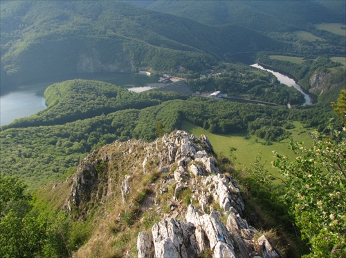 Ružín a jeho okolie