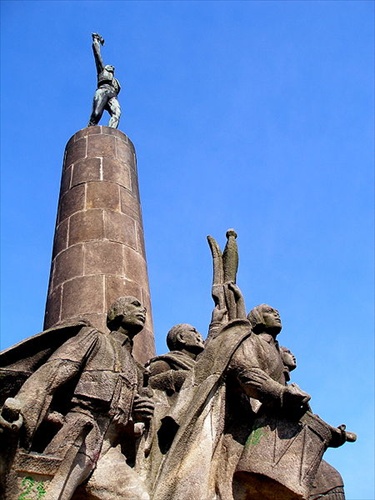 Monument roľníkom 2