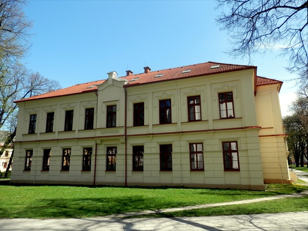 Gymnázium