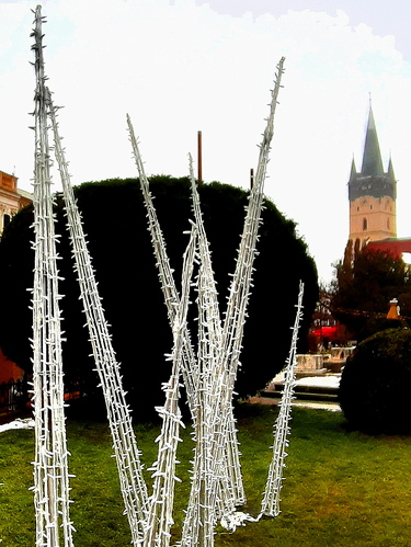 "Stalagmity" z ľadových kryštálov