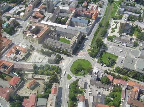 Kosice z vtacej perspektivy - Krizovatka pri Jumbo centre