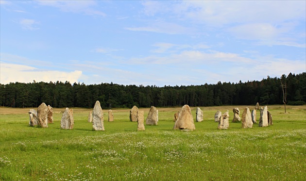 Holašovické Stonehenge