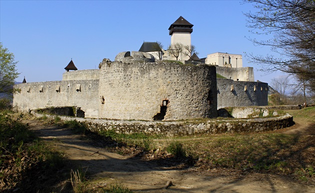 jarný Trenčín