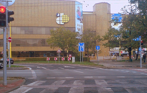 najkurioznejšie riešenie cestnej premávky v Európe...