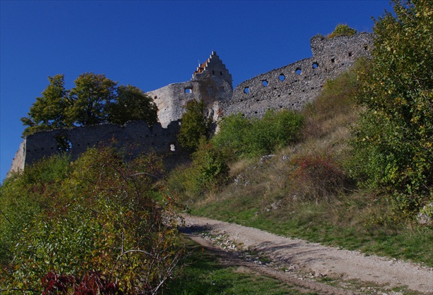 Chodníkom na hrad