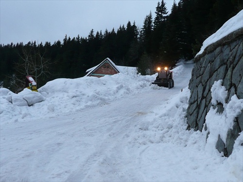 frézuje sa cesta