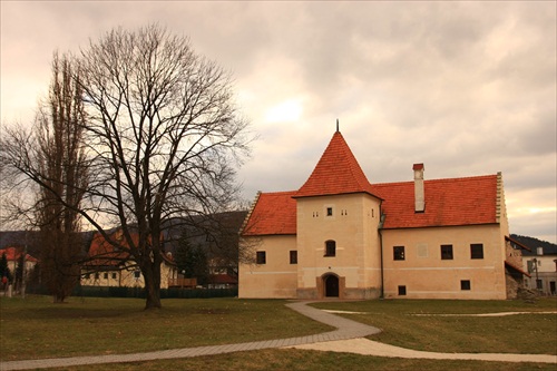 Vodný hrad v Šimonovanoch - Partizánskom