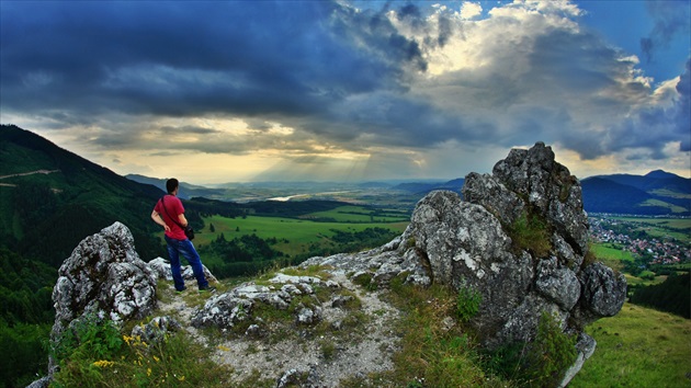 Večer nad dolinou Kúr