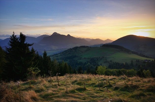 Večer nad Zázrivou...