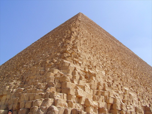 Pyramida