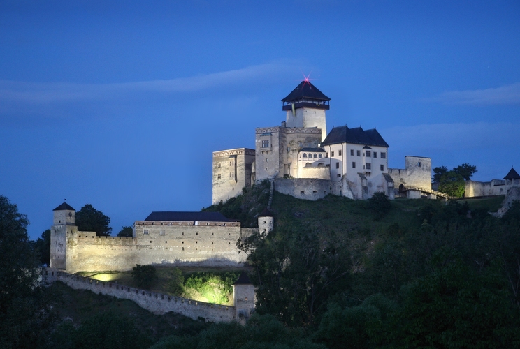 Večer pod Trenčianskym hradom