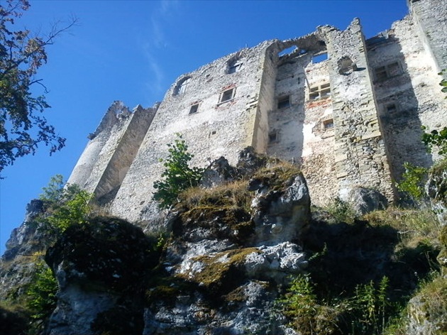 Uhrovský hrad