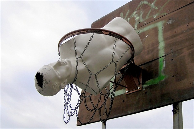 Underground basket