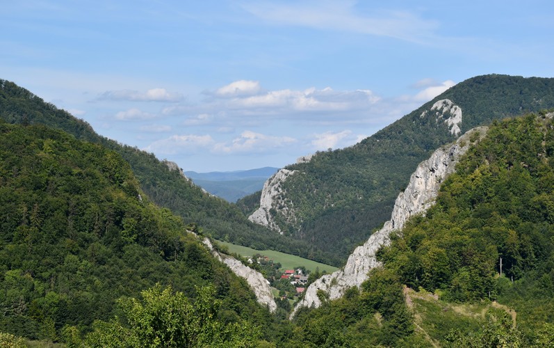 Kostolecká tiesňava