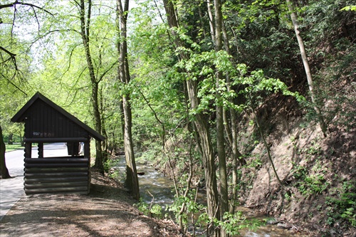 zastávka na Železnej studničke