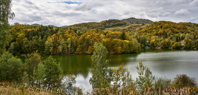 Ružín v októbri.