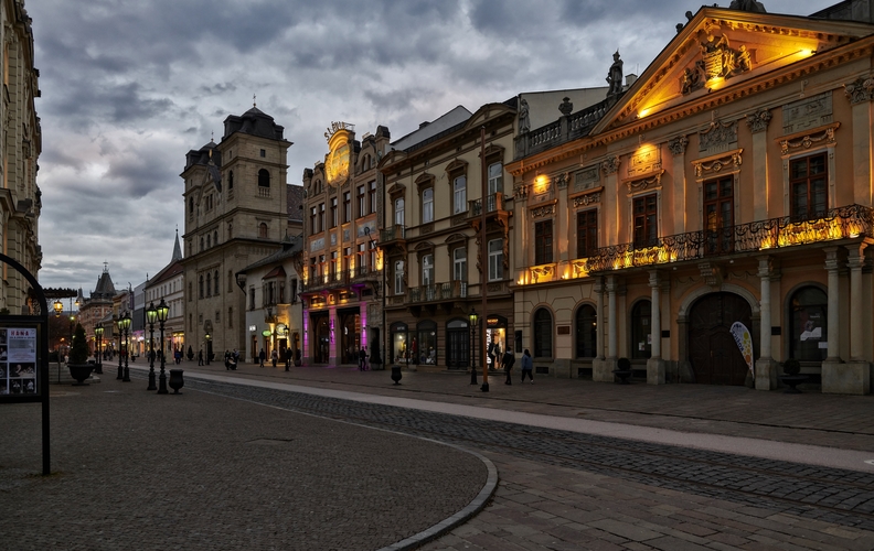 Pri Historickej radnici.