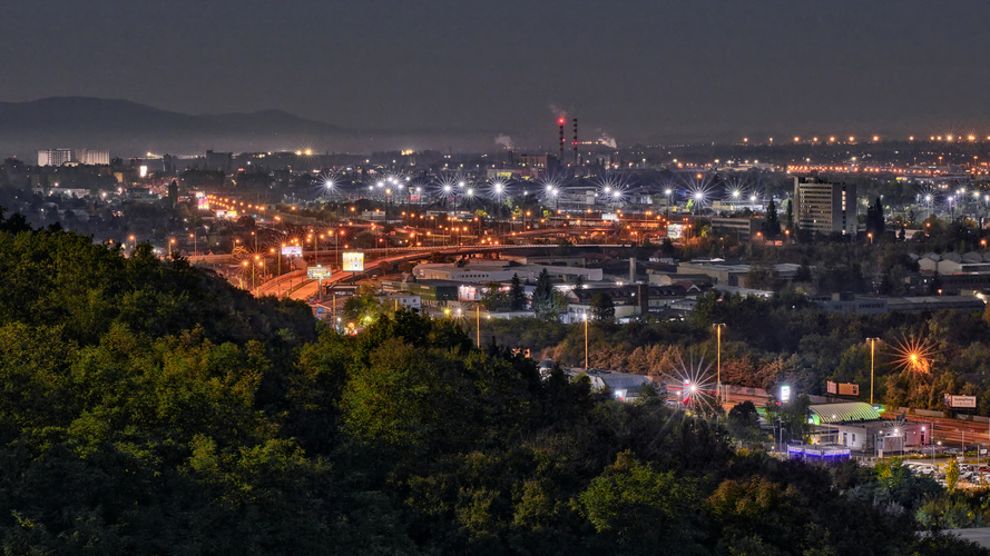 Nočné Košice.