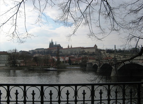 Pochmúrna Praha 3