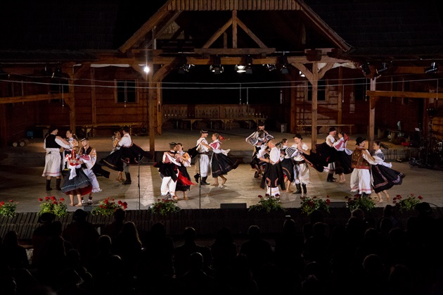 Na folklornych slavnostiach v Heľpe.