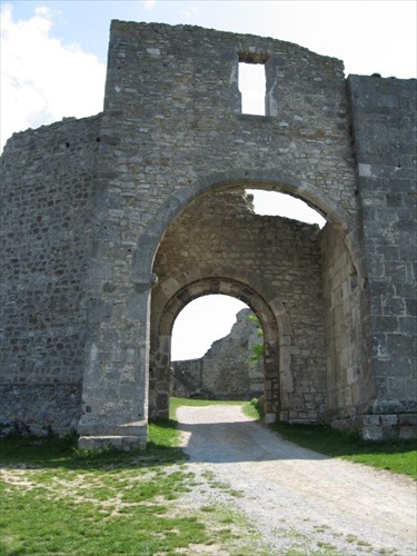 Vstupná brána na hrad Schlossberg