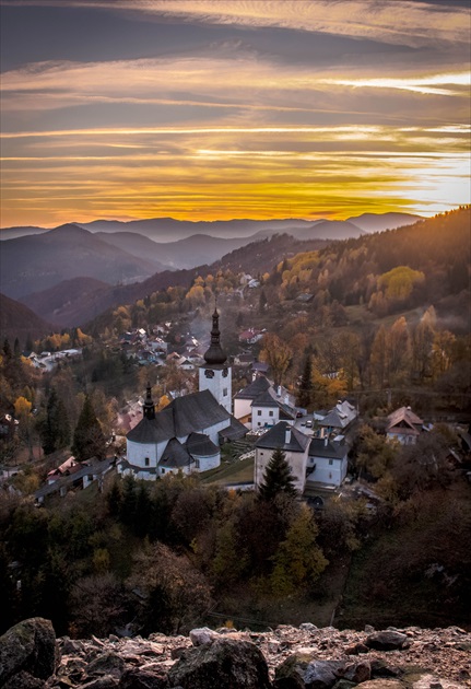 Západ slnka nad naj dedinkou