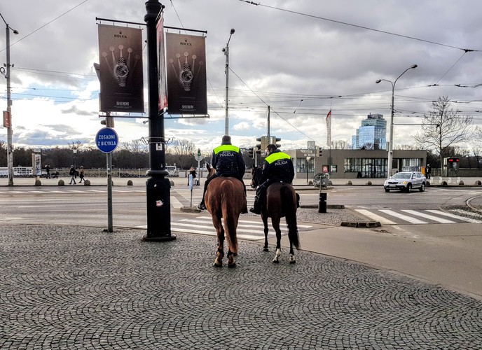 Šťastie že z bicykla...