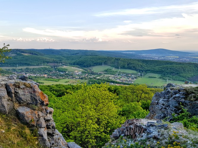 Pohľad z ruin hradu Pajštún