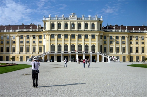 "Flogac v akcii "pri zamku Schonbrunn