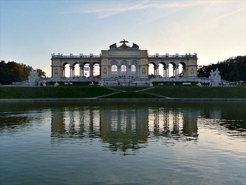 Gloriette v jeseni