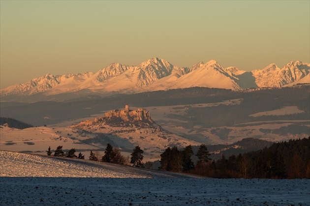 Spišský hrad vs Vysoké tatry