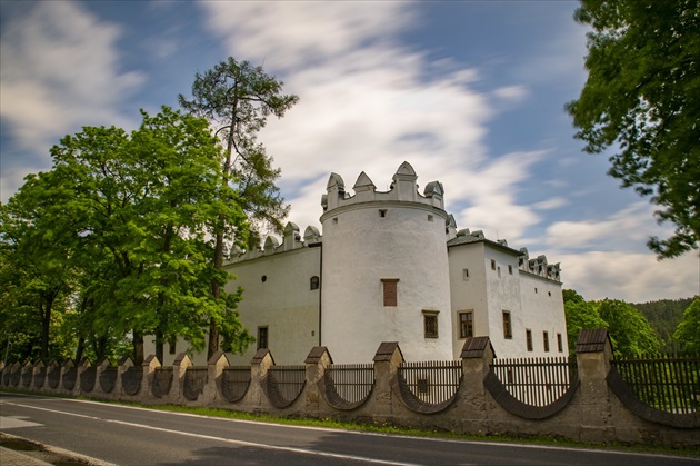 Kaštieľ Strážky