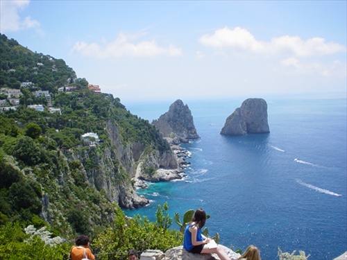 Capri 3