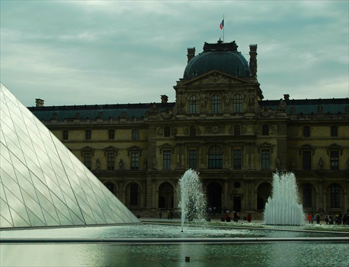 Louvre