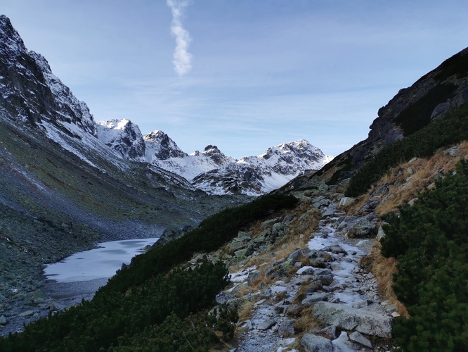 Dlhé pleso vo Veľkej Studenej doline (1898m)