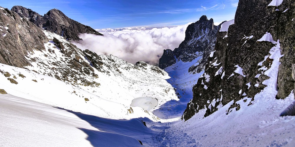 Pohľad zo Sedielka (2376m)