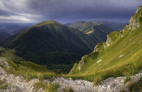 ..pohľady z Rozsutca ...