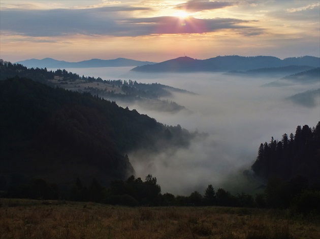 Ráno nad Uhornou