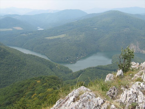 pohľad zo Sivca na Ružínsku priehradu